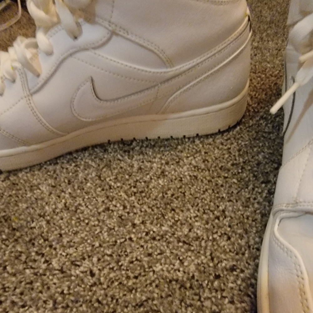 SOLD - Picture 7 of 16